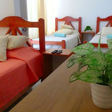Hostal Lecher อิกิเก ภายนอก รูปภาพ